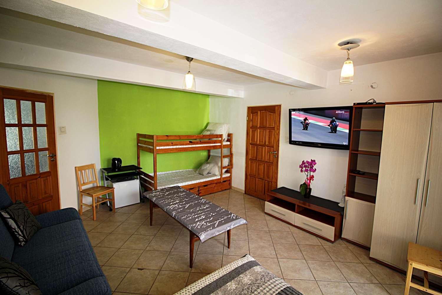 Renatka Przy Plazy Apartment Unieście Екстериор снимка