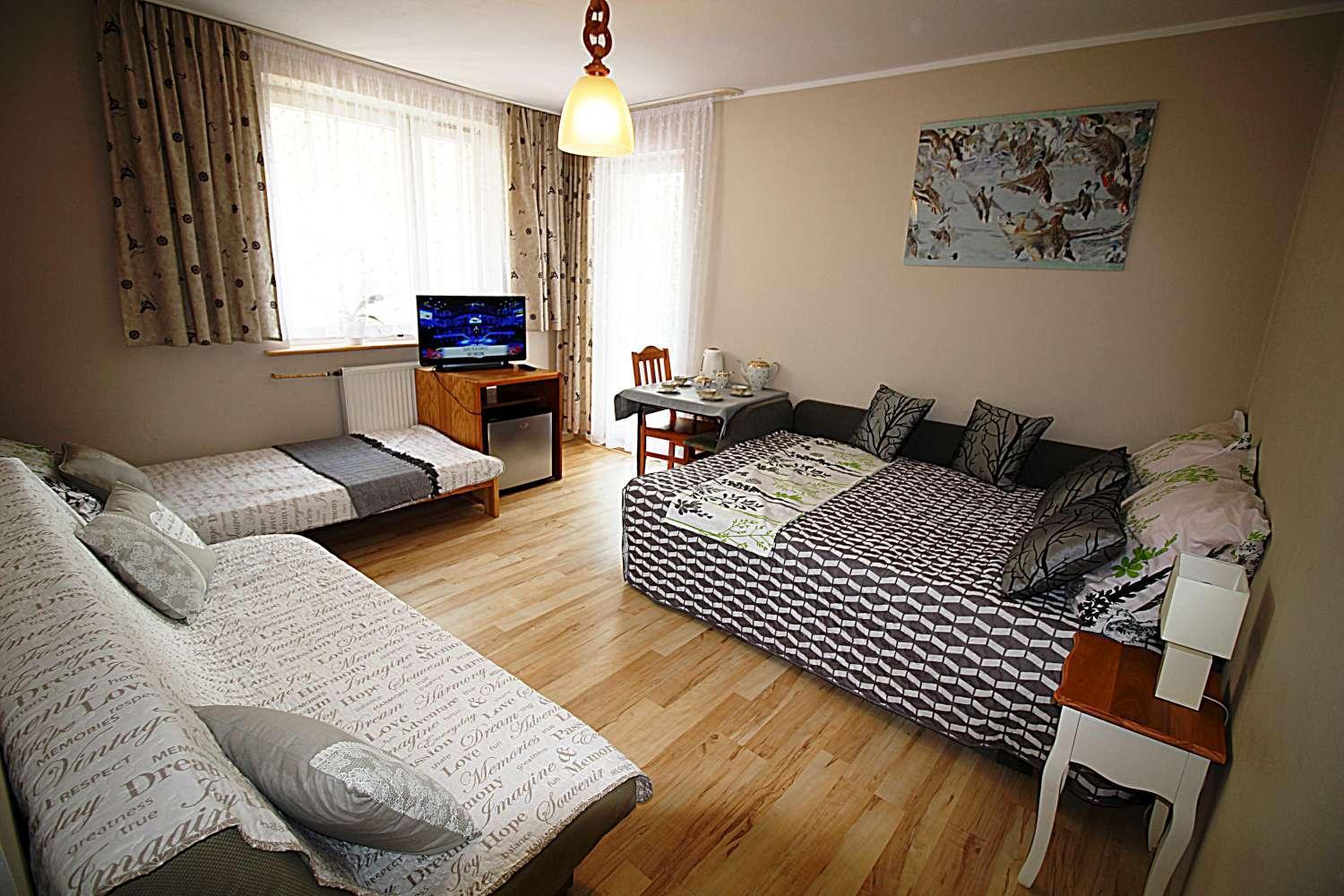 Renatka Przy Plazy Apartment Unieście Екстериор снимка